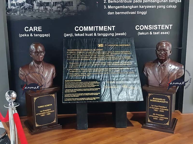 patung memorial